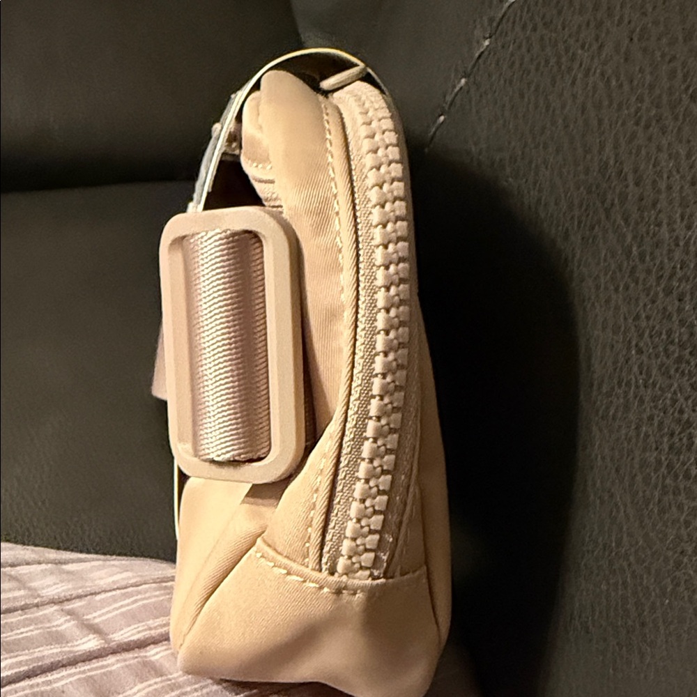 Lole - Unisex - Belt Bag - Tan - Picture 4 of 5